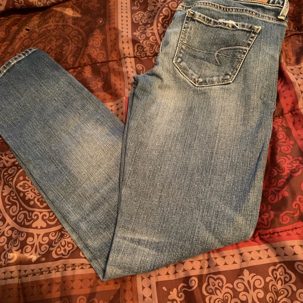 American eagle size 6 Classic Blue Women's Jeans